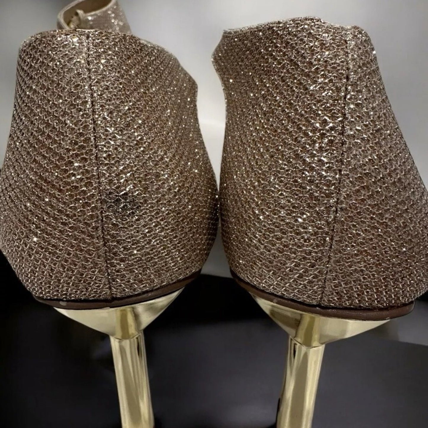 Franco Sarto Rania 2 Glitter Gold Ankle Strap Square Toe Heeled Sandals Sz 7
